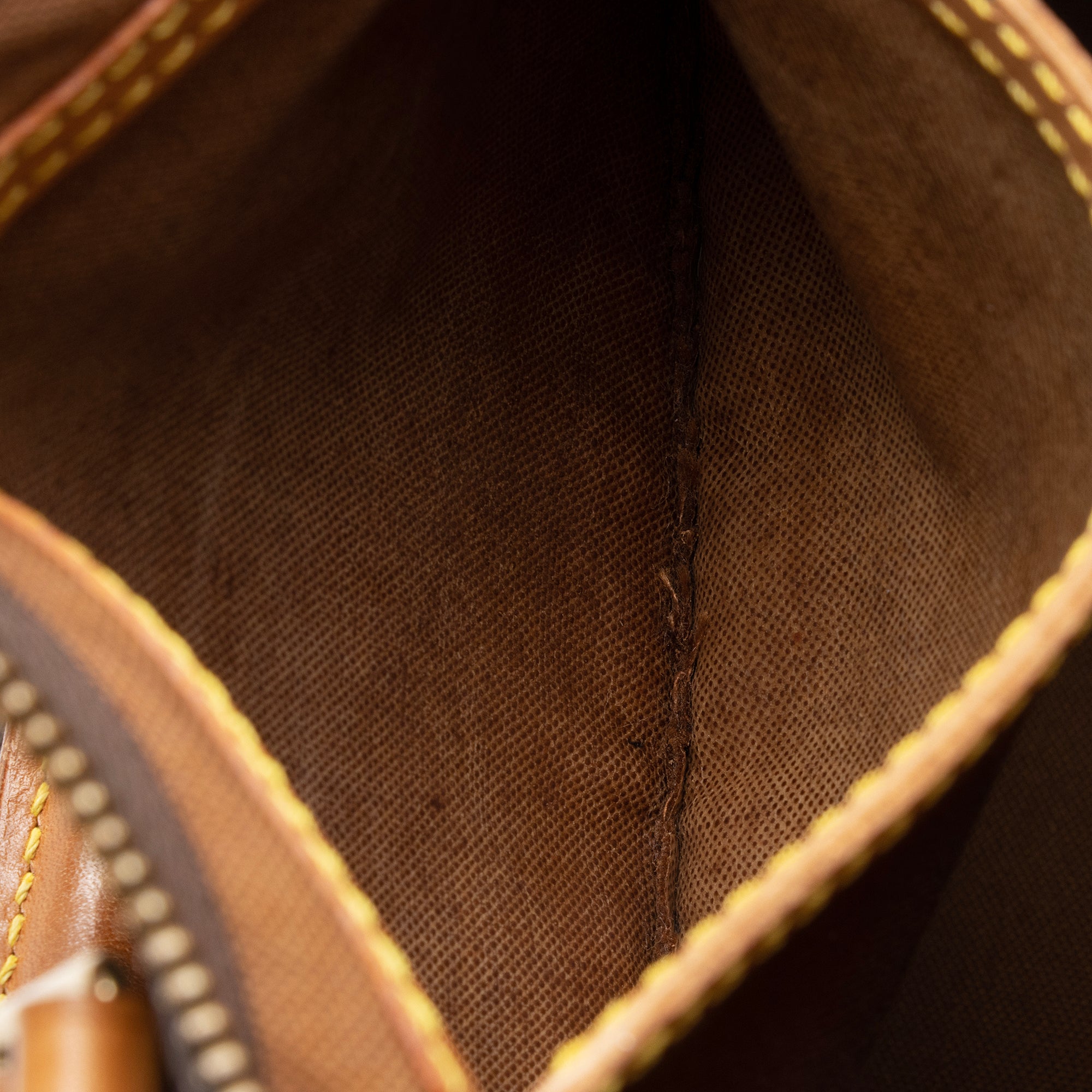Louis Vuitton Vintage Monogram Canvas Speedy 35 Satchel (SHF-22734) - Image 9