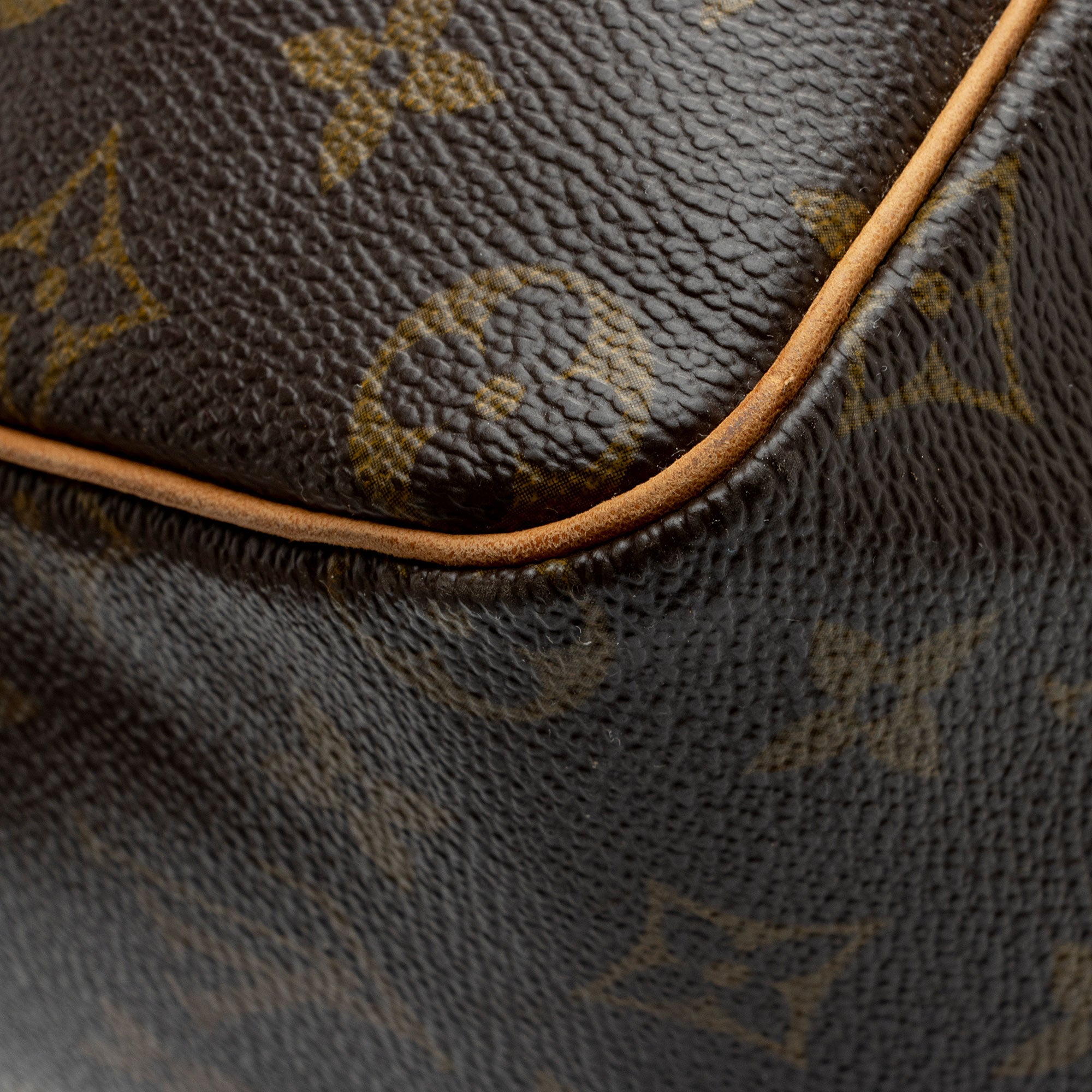 Louis Vuitton Vintage Monogram Canvas Speedy 40 Satchel (SHF-eyYBWC) - Image 9