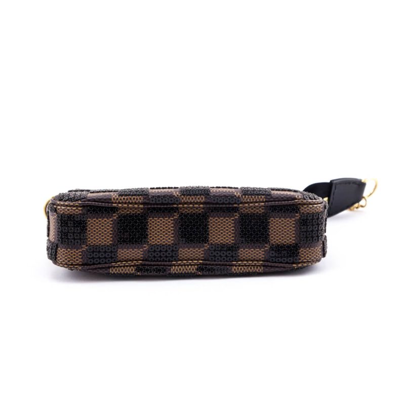 Louis Vuitton Black Discovery Shadow Bumbag - Image 4