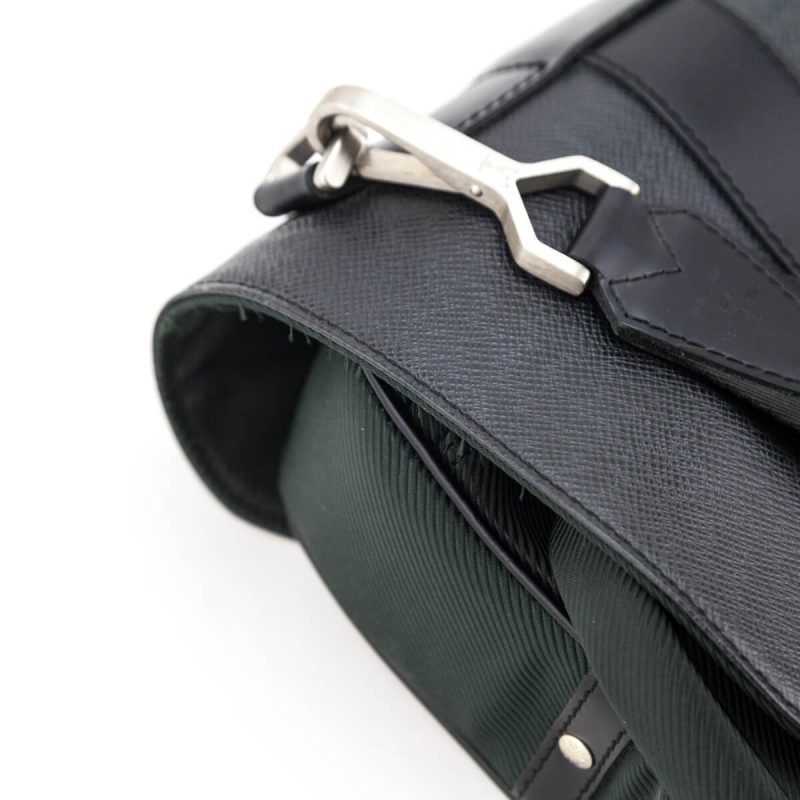 Louis Vuitton Black Taiga Odessa Briefcase - Image 9
