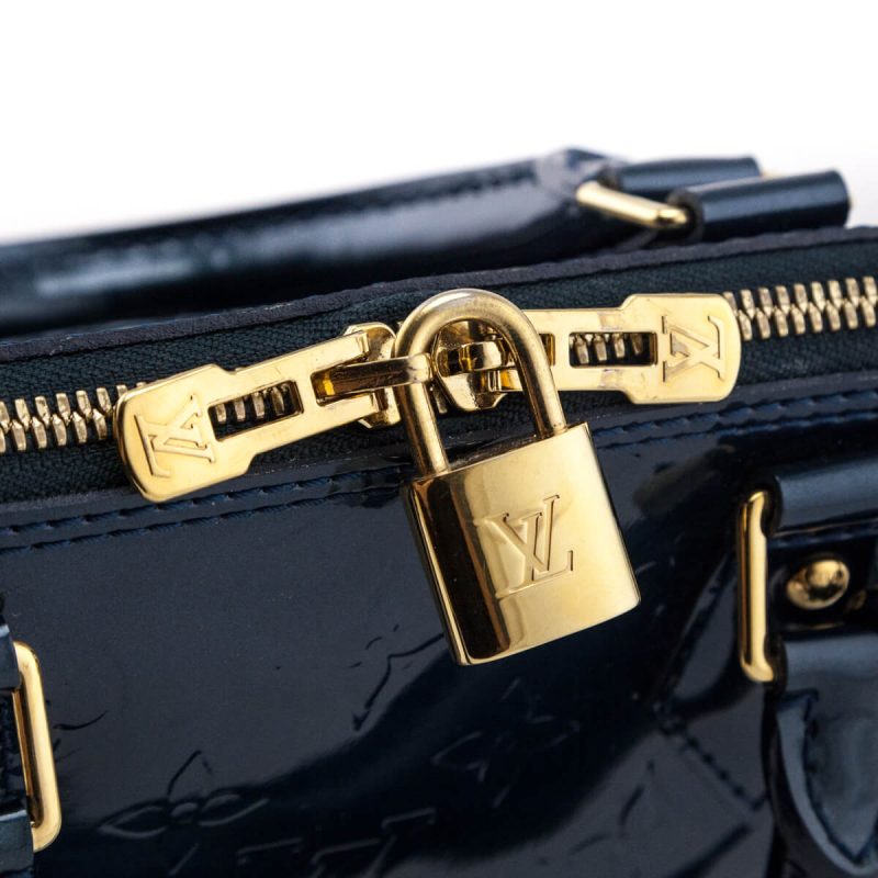 Louis Vuitton Bleu Rose Epi Tropical Twist Shoulder Bag MM - Image 8