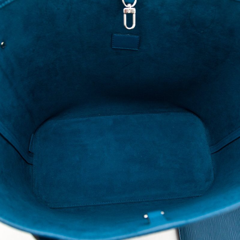 Louis Vuitton Cyan Epi Zippy Wallet - Image 10