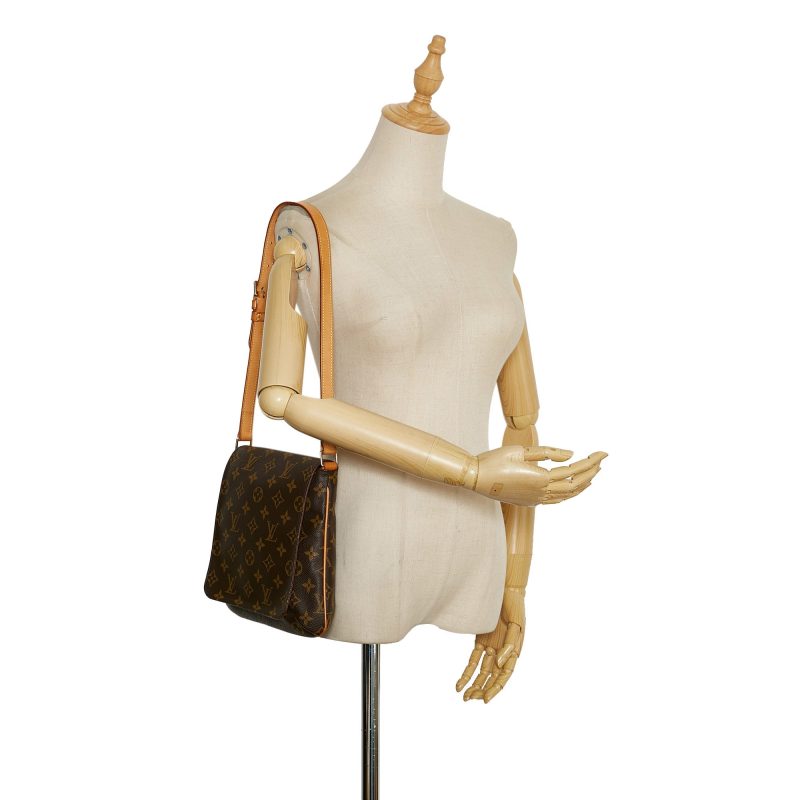 Louis Vuitton Musette Salsa Short Strap Monogram Canvas - Image 7