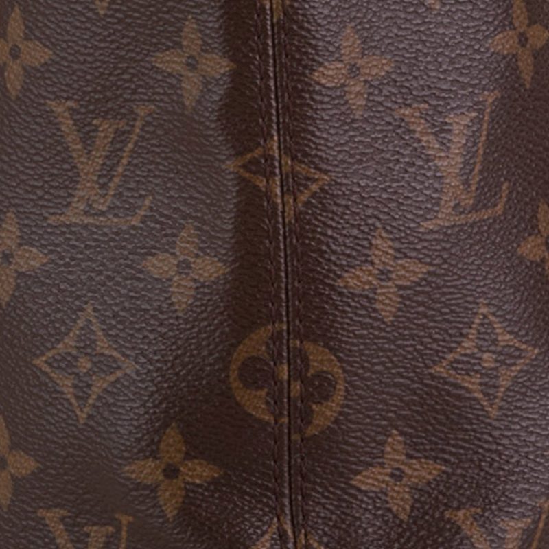 Louis Vuitton Berkeley MM Monogram Canvas - Image 9