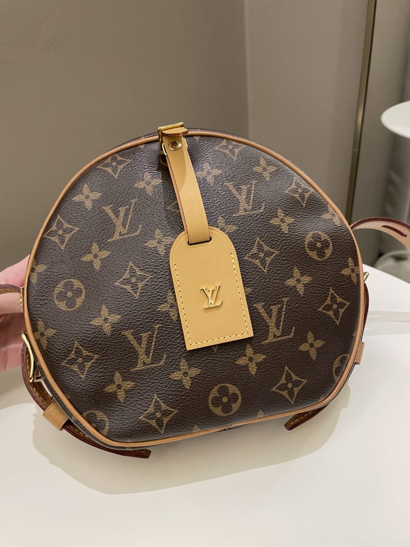 Louis Vuitton Boite Chapeau Souple Giant Reverse Monogram - Image 2