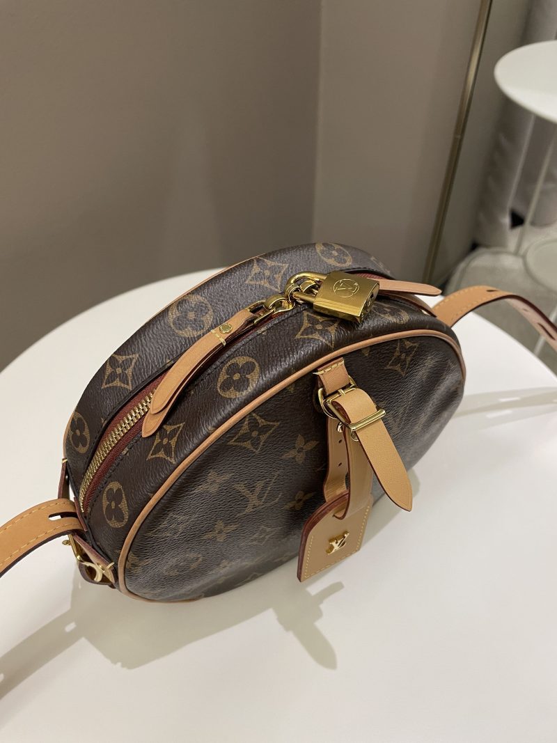 Louis Vuitton Boite Chapeau Souple Giant Reverse Monogram - Image 14