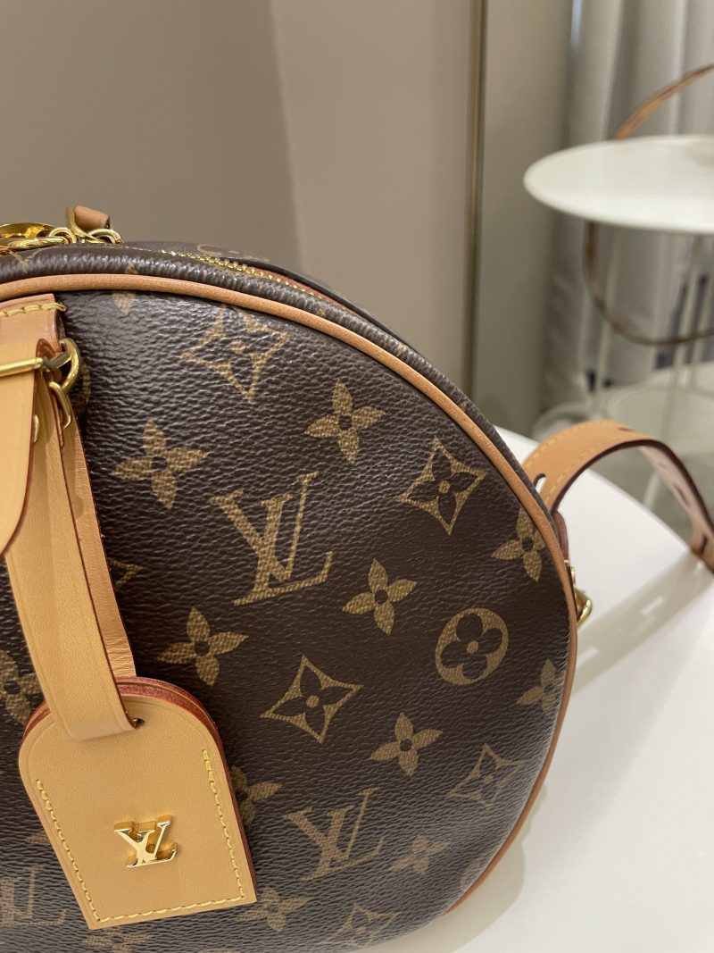 Louis Vuitton Boite Chapeau Souple Giant Reverse Monogram - Image 18