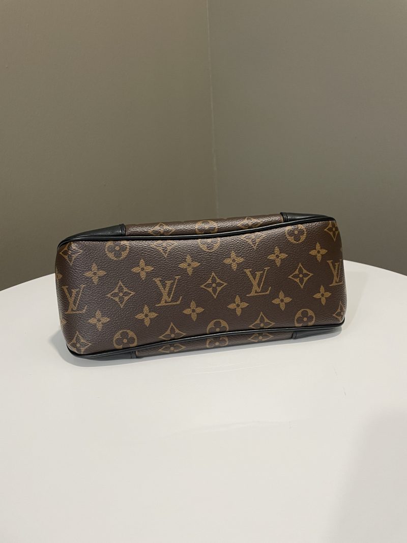 Louis Vuitton Boulogne GM - Image 12