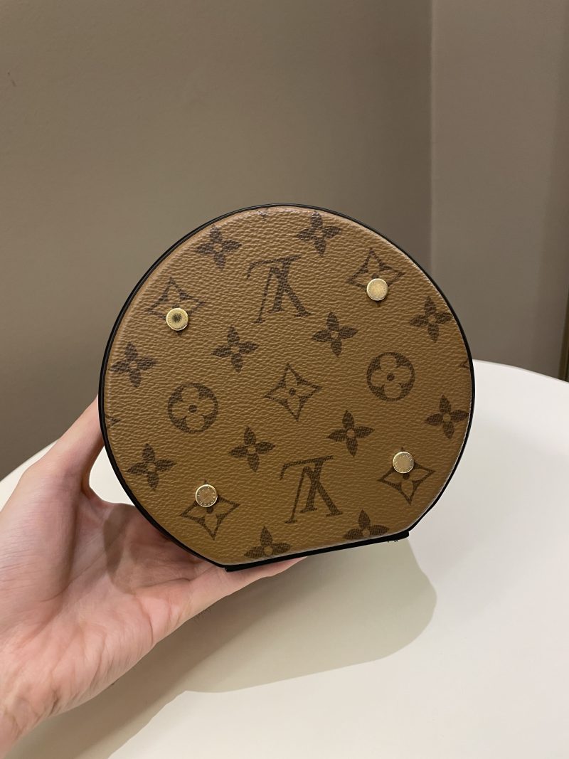 LOUIS VUITTON Cannes Monogram Vernis - Red - Image 10