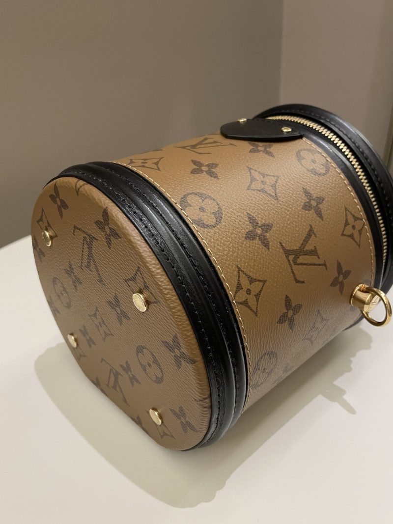 LOUIS VUITTON Cannes Monogram Vernis - Red - Image 12