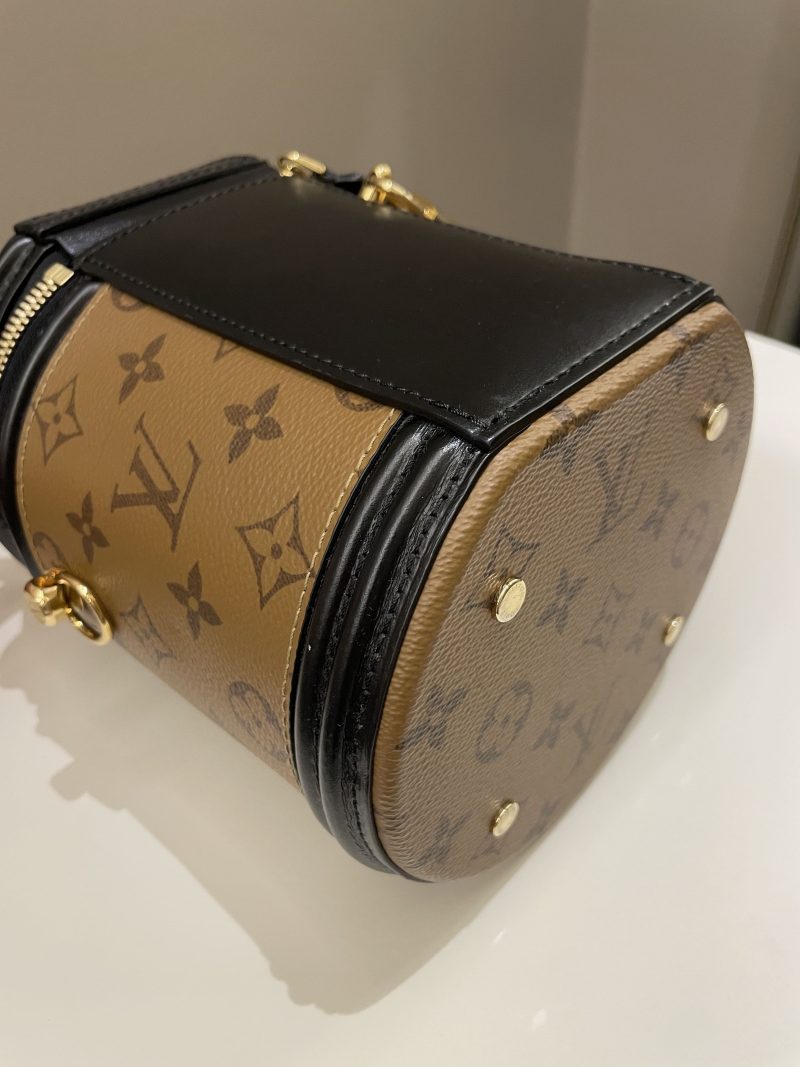 LOUIS VUITTON Cannes Monogram Vernis - Red - Image 13