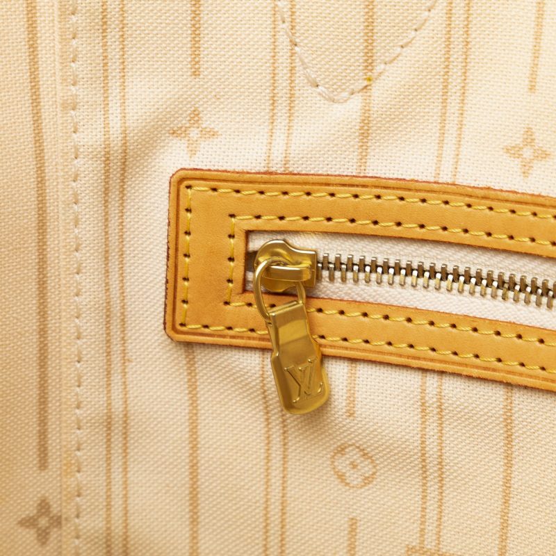 Beige Louis Vuitton Damier Azur Neverfull PM Tote Bag - Image 8