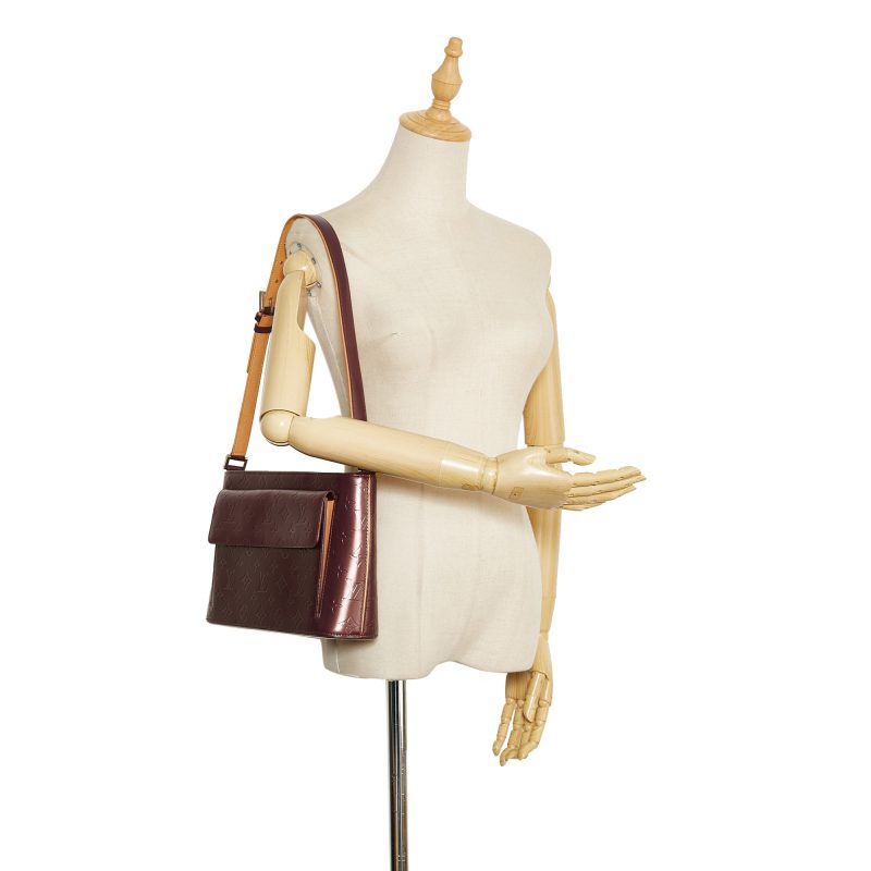 LOUIS VUITTON Altair Clutch Silver - Image 8