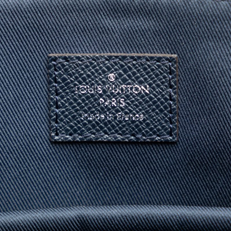 Black Louis Vuitton Taiga Brazza Wallet - Image 6