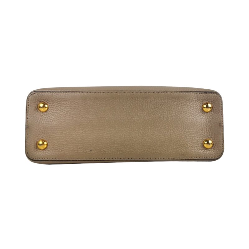 Louis Vuitton Capucines MM Beige Taurillon - Image 8