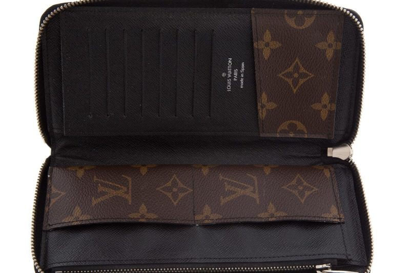 Louis Vuitton Brown & Black Monogram Messenger Bag - Image 5