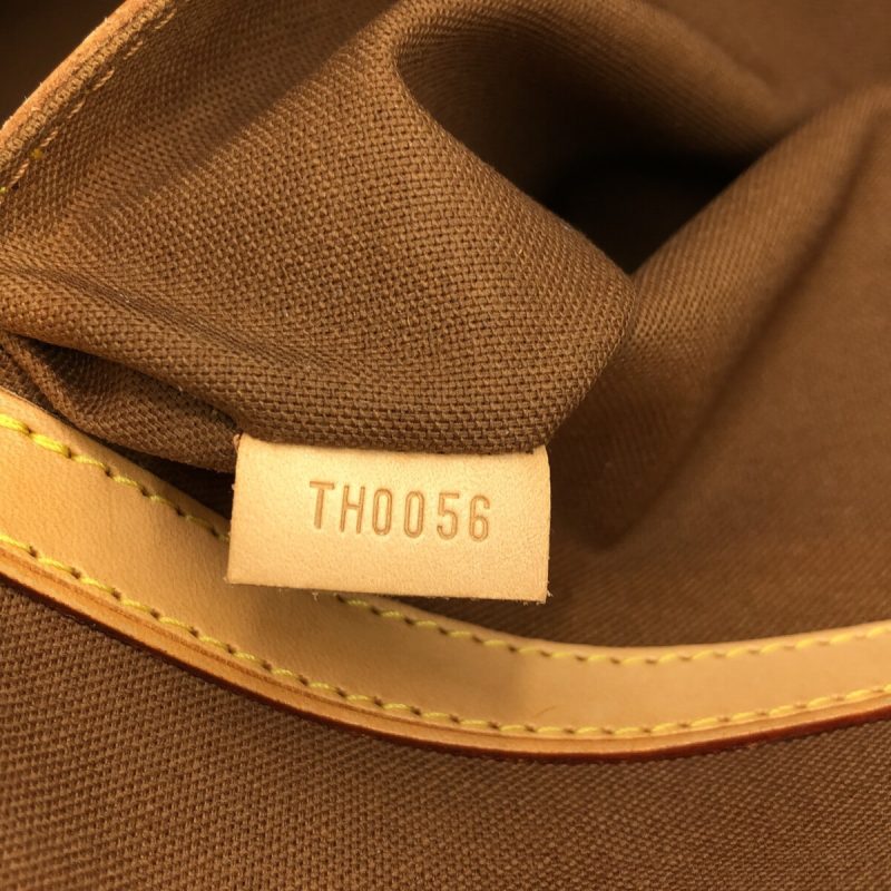 LOUIS VUITTON Carryall MM Monogram Canvas Shoulder Bag Brown - Image 6