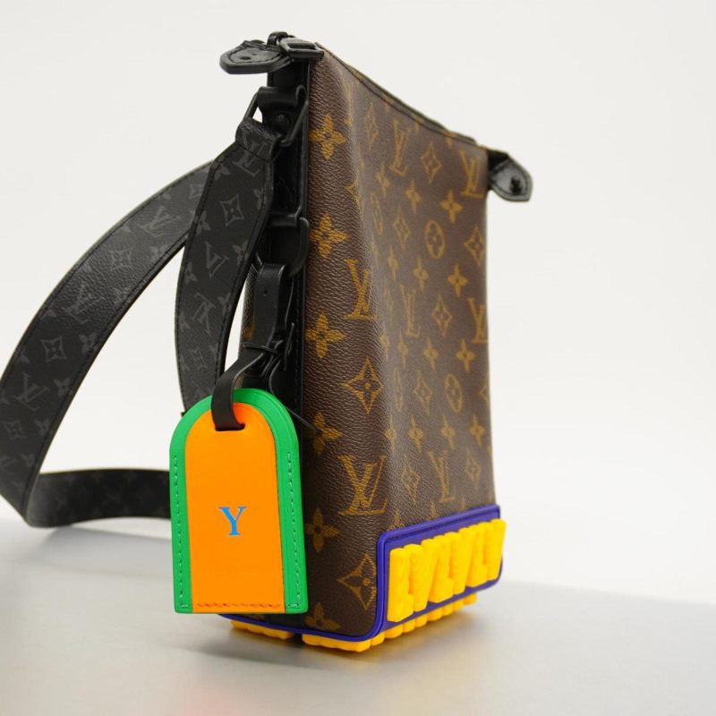 Louis Vuitton Cruiser 40 Monogram Canvas - Image 4
