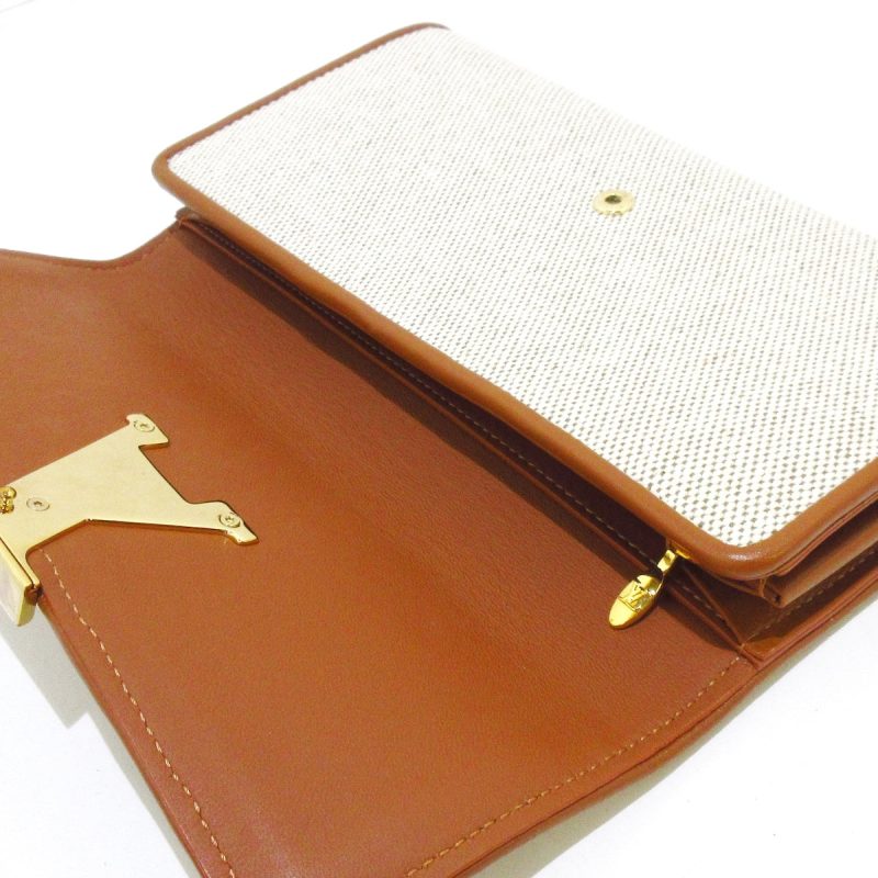 Louis Vuitton CapucinesLeather Shopper Bag () - Image 3