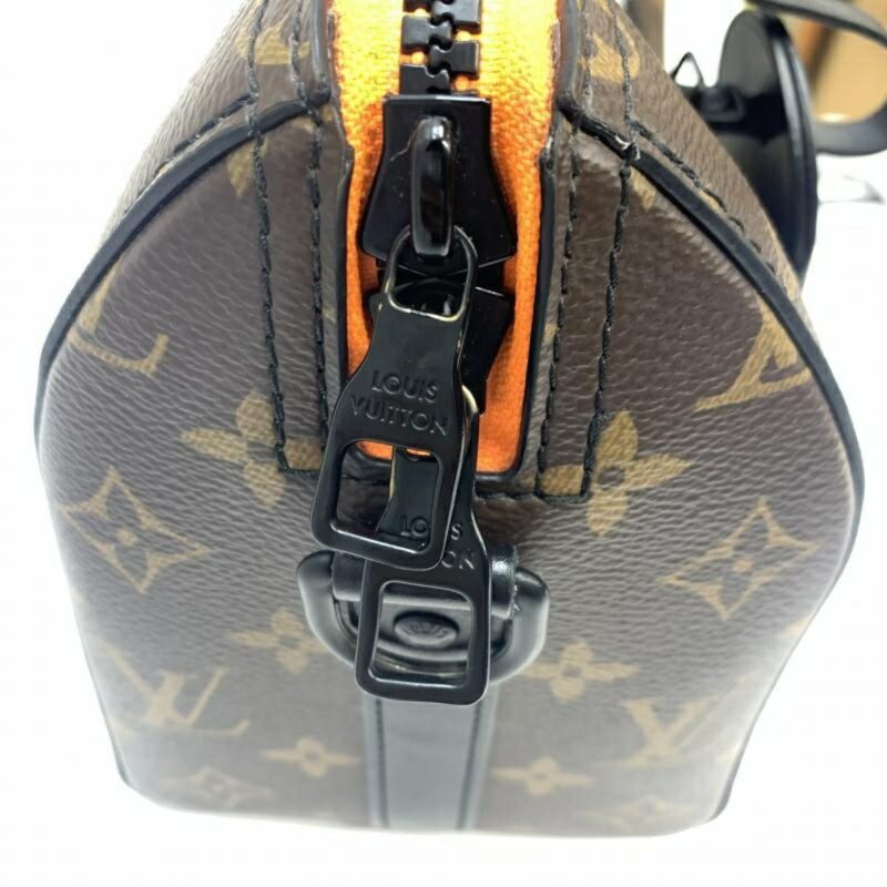 Louis Vuitton City Keepall Bag - Image 3