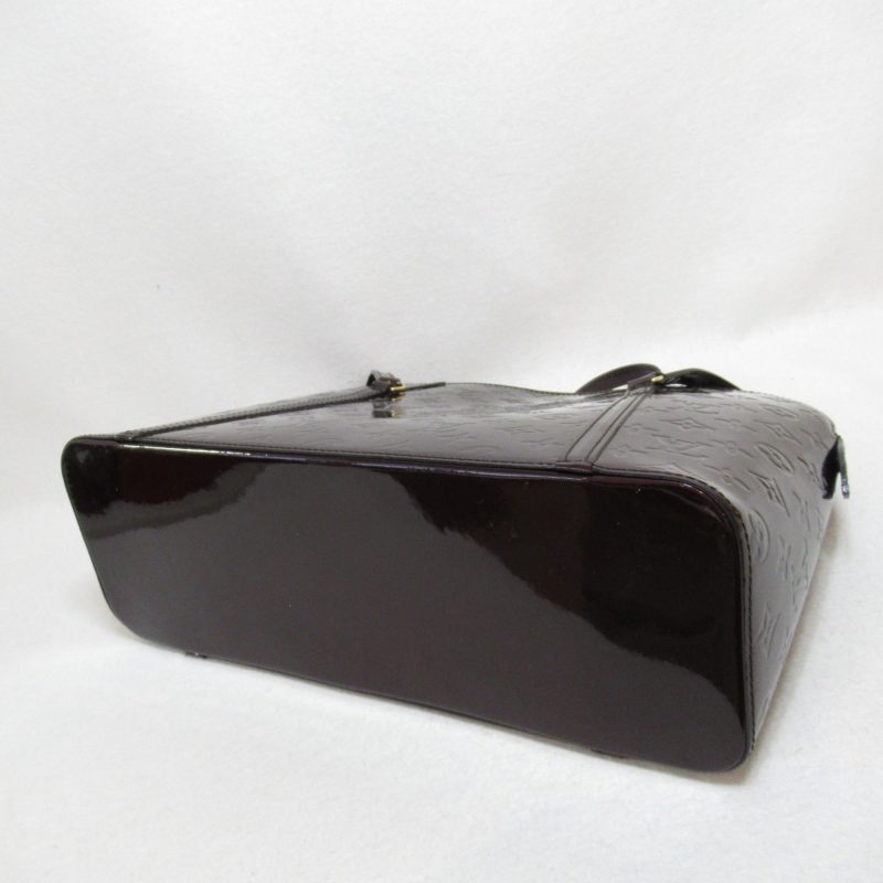 Louis Vuitton AvalonPatent Leather Shoulder Bag () - Image 3