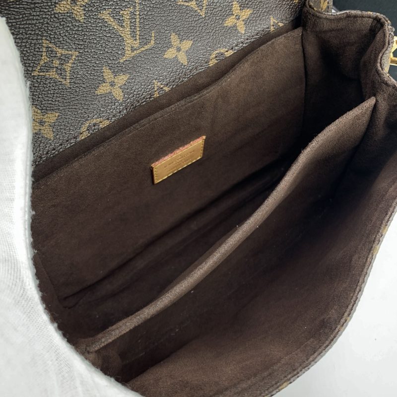 Louis Vuitton Crossbody Bag Micro boite chapeau - Image 5