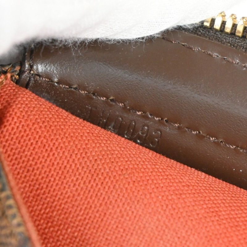 Louis Vuitton ChelseaCanvas Shoulder Bag () - Image 6