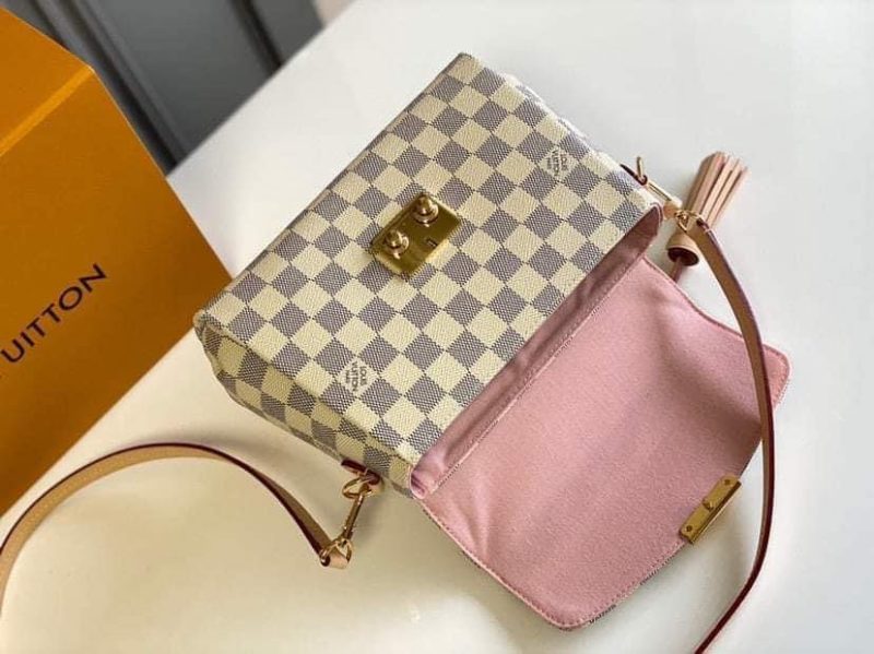 Louis Vuitton croisette chain wallet - Image 7