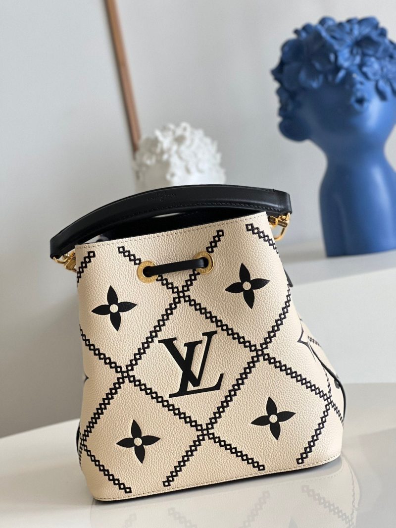 Louis Vuitton NeoNoe MM Bag - Image 9