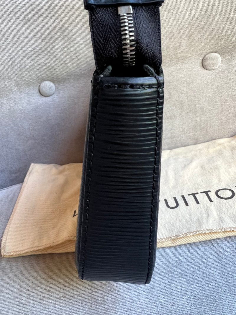 Louis Vuitton Black Epi Leather Saint Jacques PM - Image 10
