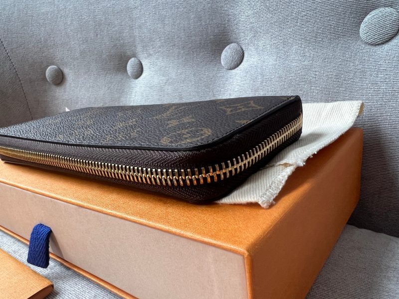 Louis Vuitton Clemence Wallet in Monogram - Image 8