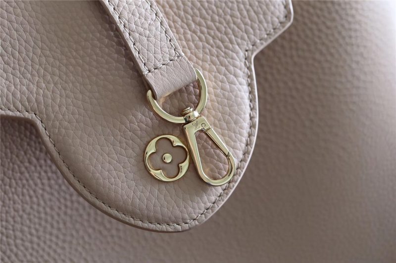 Louis Vuitton Capucines MM Bag - Image 8