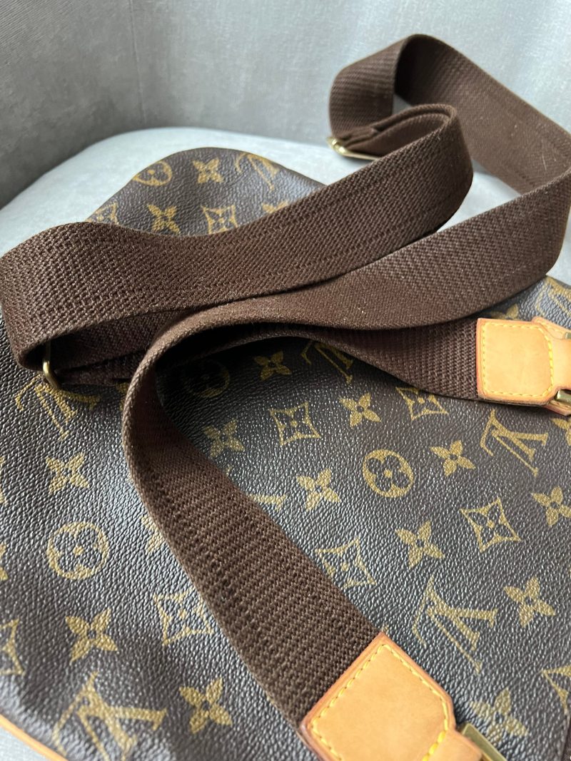 Louis Vuitton Boston - Image 22