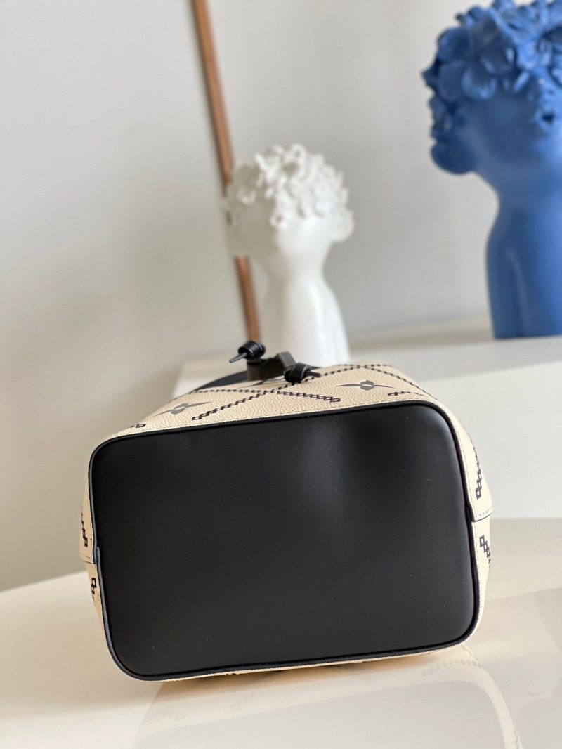 Louis Vuitton NeoNoe MM Bag - Image 5