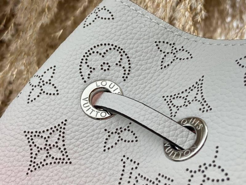 Louis Vuitton Bella Bag - Image 5