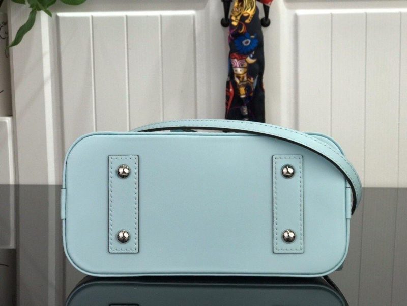 Louis Vuitton Alma BB bag - Image 4