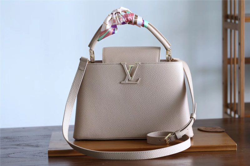 Louis Vuitton Capucines MM Bag