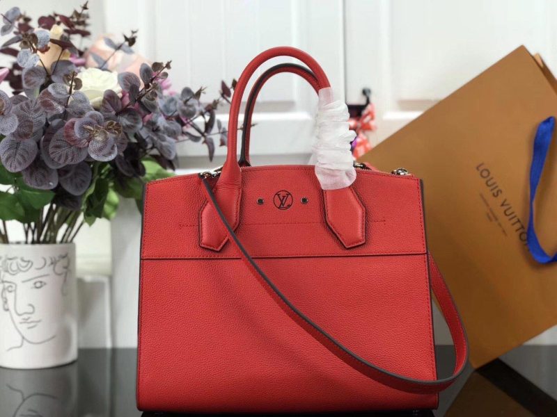 Louis Vuitton CiteCanvas Shoulder Bag () - Image 2