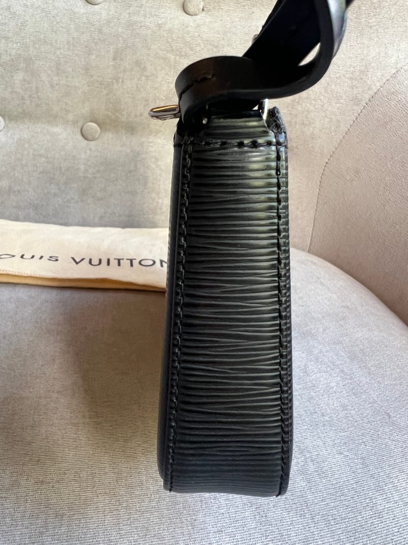 Louis Vuitton Black Epi Leather Saint Jacques PM - Image 13