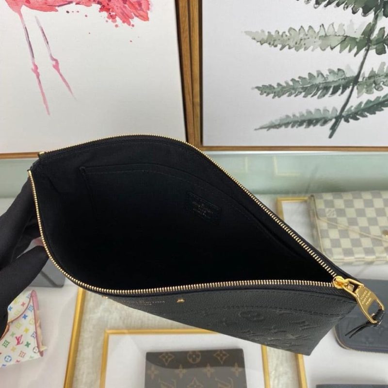 Louis Vuitton Daily Pouch - Image 5