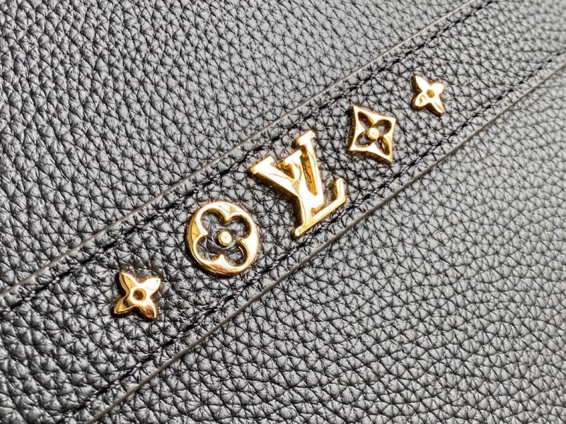 LOUIS VUITTON Crystal Toe Heels Black Patent - Image 6