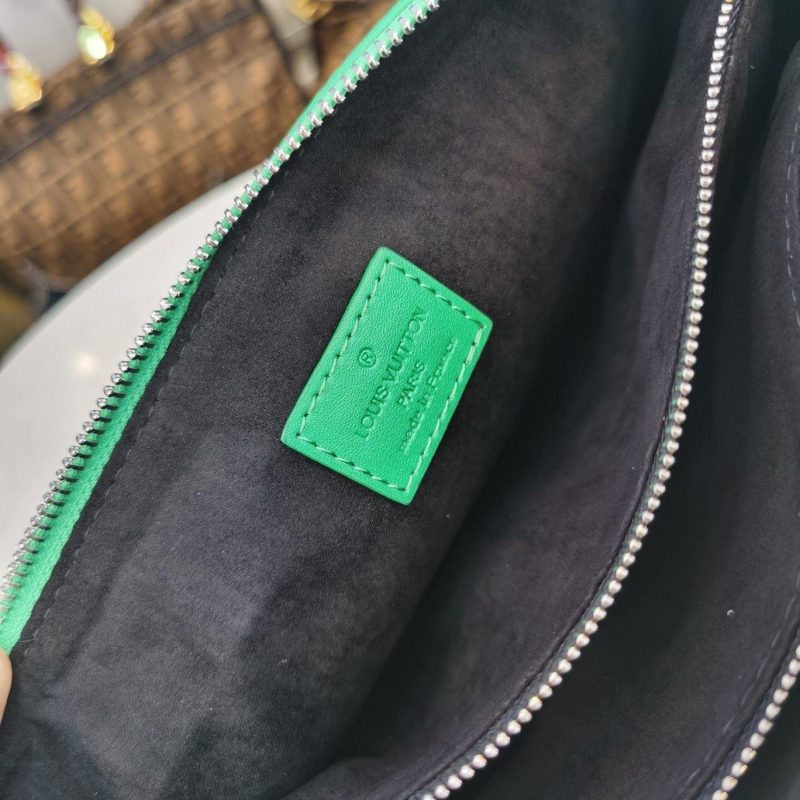 Louis Vuitton Coussin PM Bag - Image 9