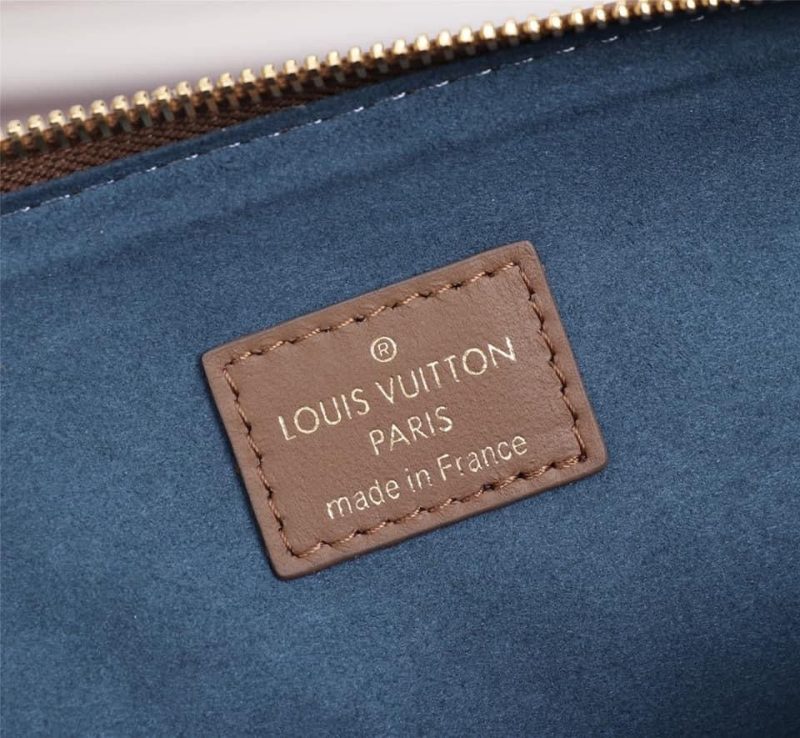 Louis Vuitton Coussin PM Bag - Image 7
