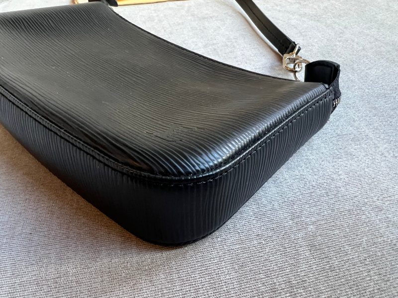 Louis Vuitton Black Epi Leather Saint Jacques PM - Image 16