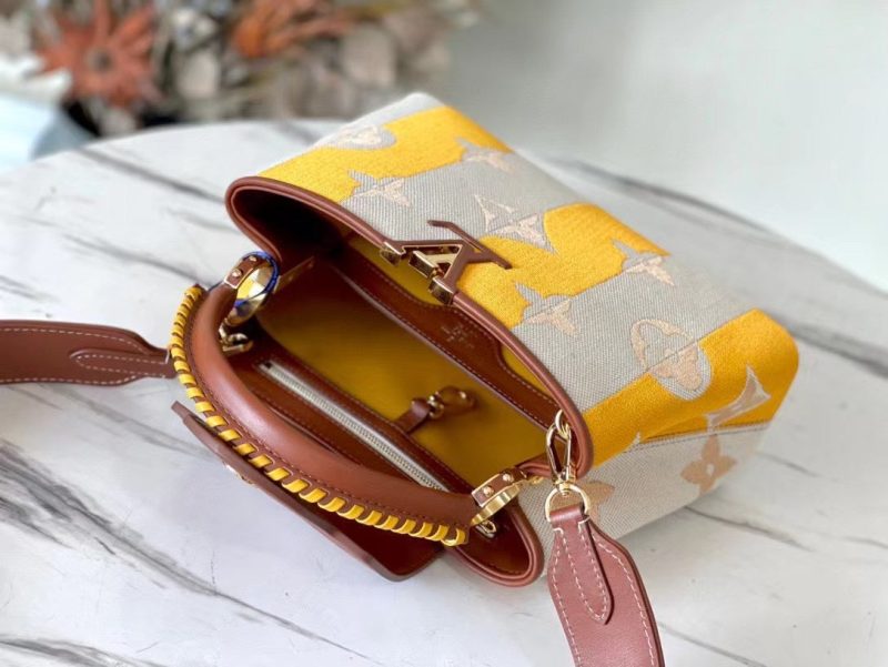Louis Vuitton Capucines BB Bag - Image 3