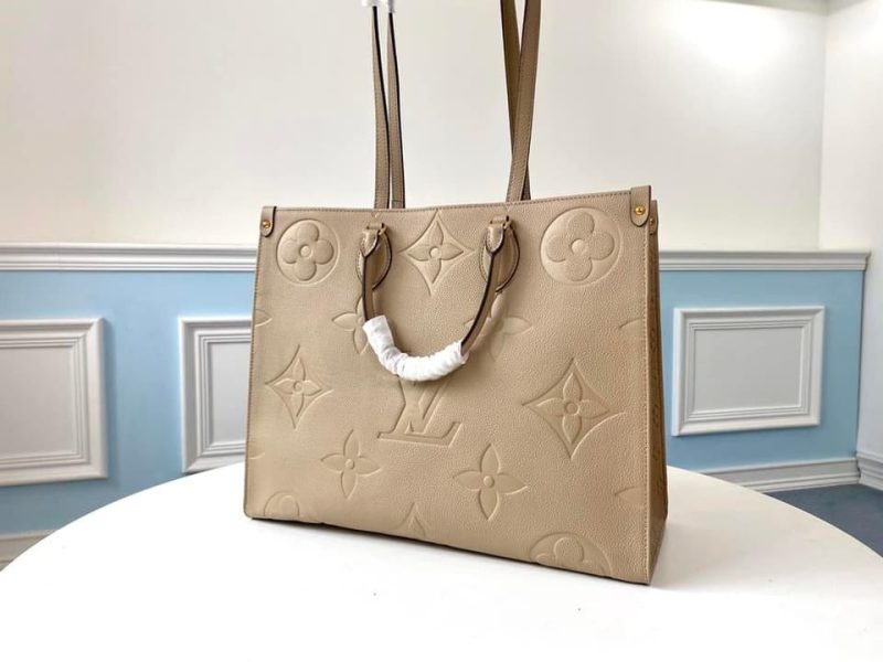 Louis VuittonMM Tote Bag