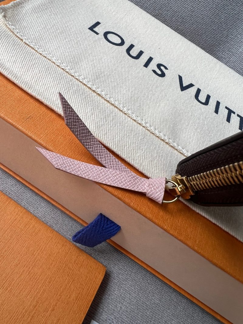 Louis Vuitton Clemence Wallet in Monogram - Image 12