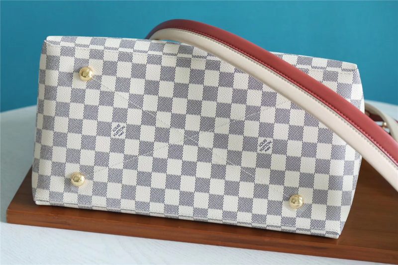 LOUIS VUITTON Beaubourg MM Damier Ebene Shoulder Bag Brown - Image 4