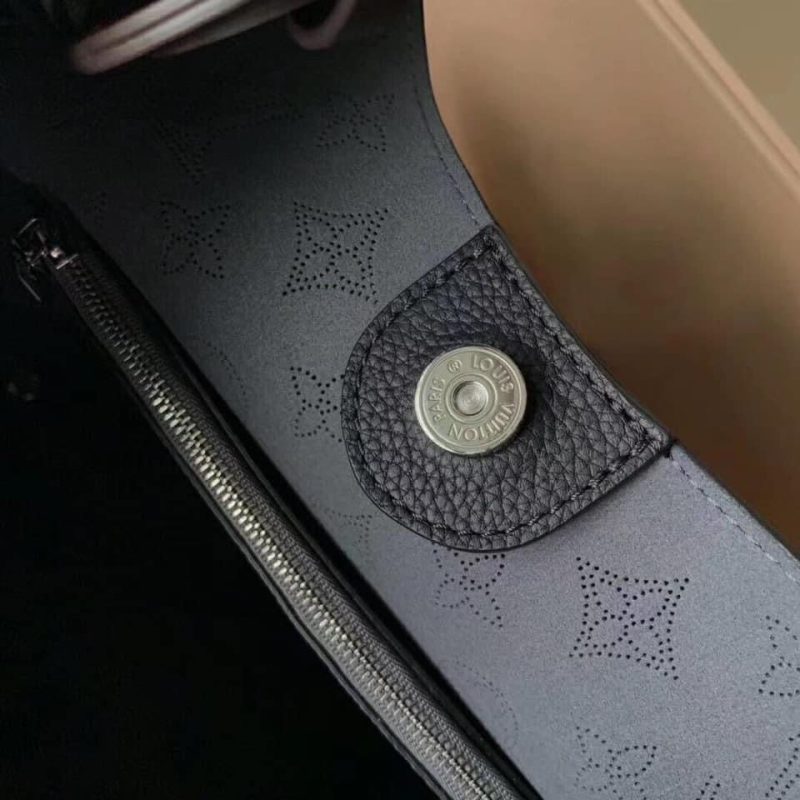 Louis Vuitton Carmel Bag Black - Image 5