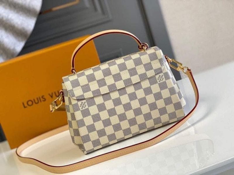 Louis Vuitton croisette chain wallet - Image 3